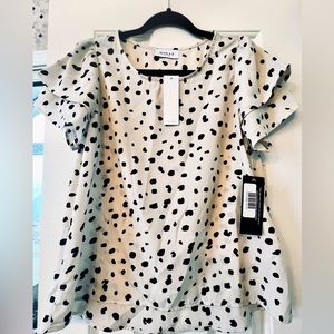 GILLI DOUBLE RUFFLED SHORT SLEEVE TOP - CREAM MULTI - M